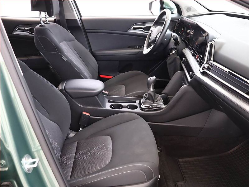 Kia Sportage (2022) 1.6 T-GDI - fotka 7 z 17