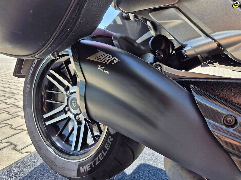 Triumph Rocket 3 (2022) GT (2022) – 1. majitel, Odpoče - fotka 22 z 26