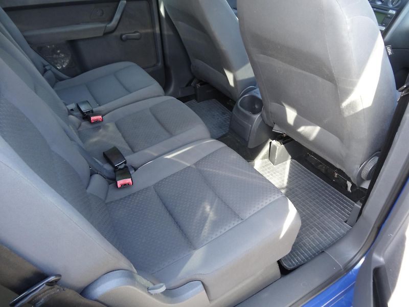 Volkswagen Touran 1.9 TDi Taž.zař. Plná nádrž - fotka 5 z 8