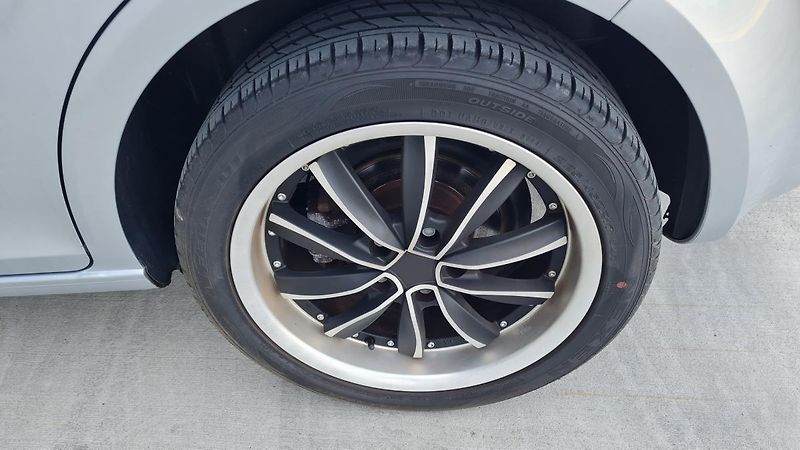 Seat Leon (2011) 1,6TDI 77KW   - fotka 22 z 24