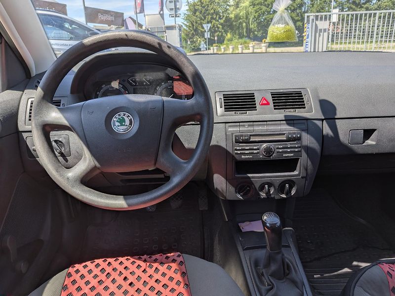 Škoda Fabia 47KW,STK 2/2027,KLIMATIZACE, - fotka 11 z 16