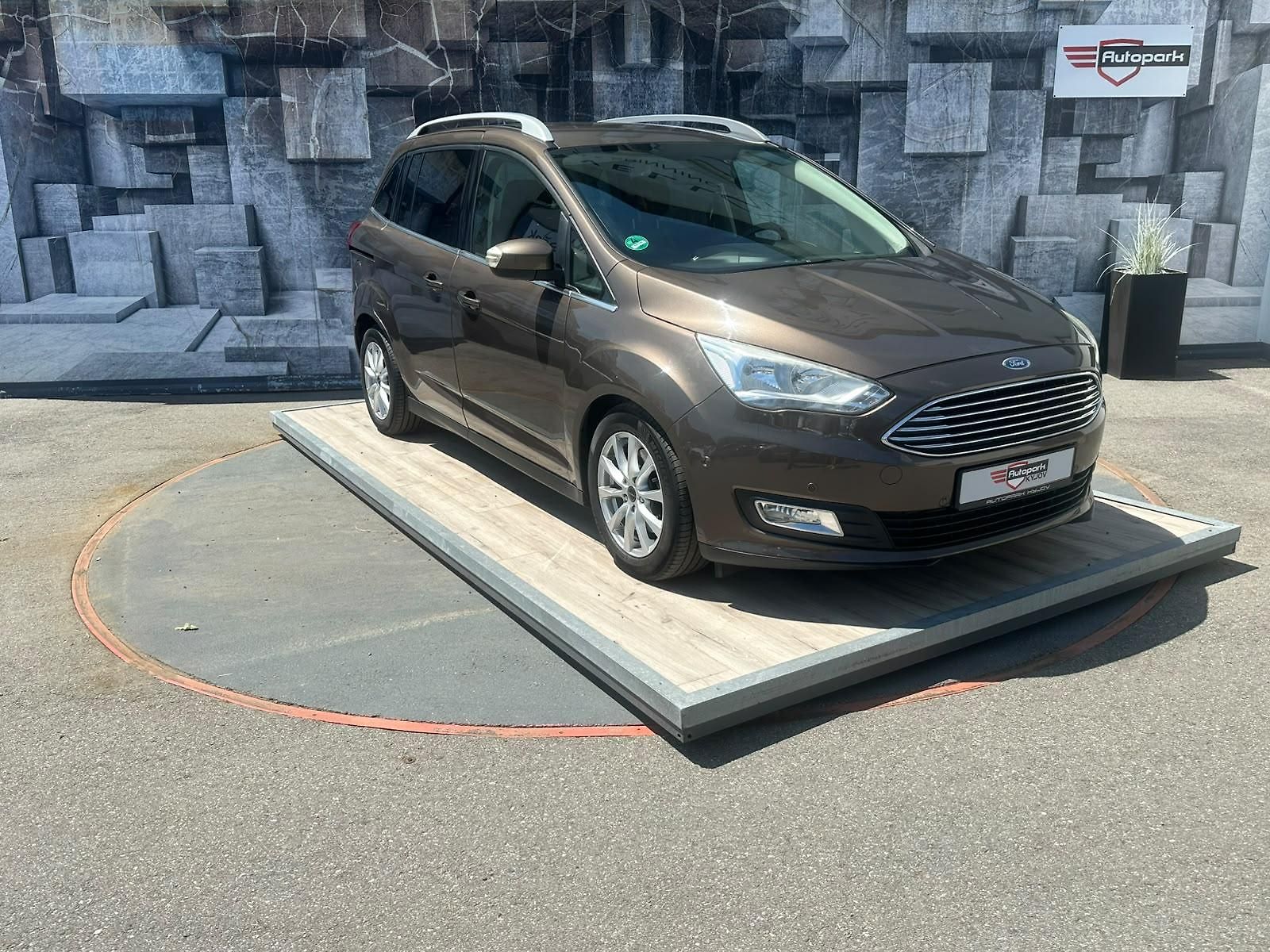 Ford Grand C-MAX 2.0TDCi, 110KW, TITANIUM