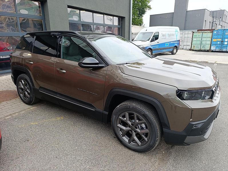 Jeep Compass (2026) First Edition e-Hybrid 145k - fotka 6 z 30