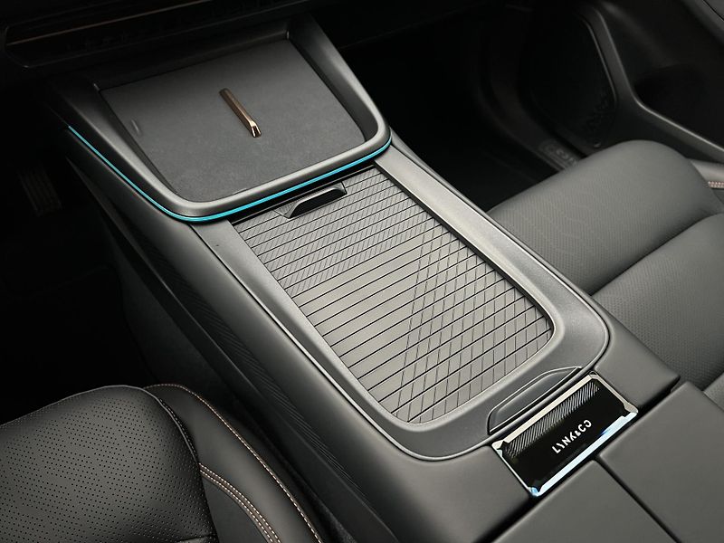 Lynk & Co 08 (2026) MORE PHEV - fotka 30 z 57