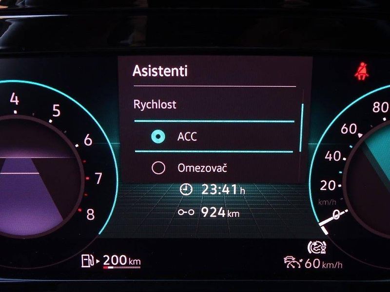 Volkswagen Golf Variant (2022) 1,5TSi/ 96kW Life - fotka 11 z 26
