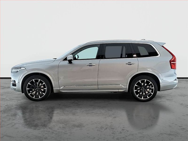 Volvo XC90 (2015) D5 AWD - fotka 3 z 29
