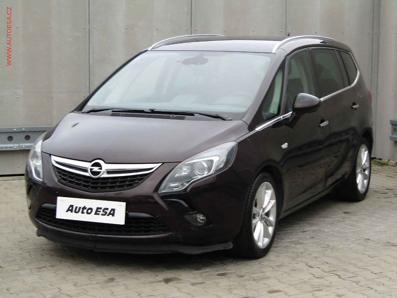 Opel Zafira (2012) 1.4T Tourer, ČR, servis.kniha - fotka 3 z 17