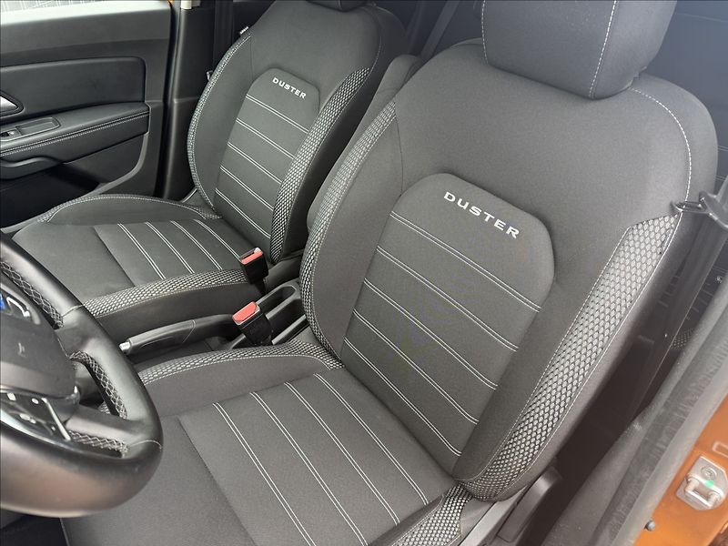 Dacia Duster 1.6 SCe 4x4 - fotka 14 z 16