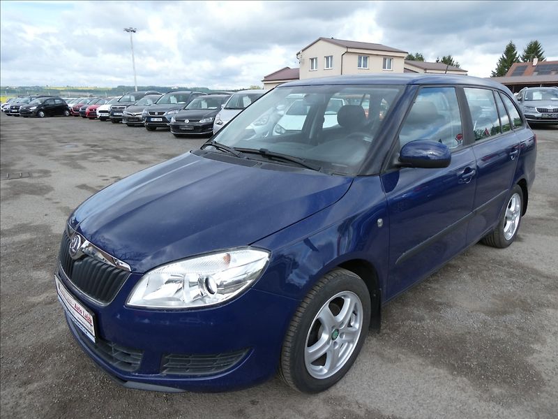 Škoda Fabia 1,2 TSi 63kW 2x kola, klima - fotka 3 z 38