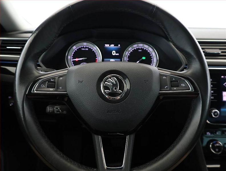 Škoda Superb (2017) Laurin&Klement 2.0 TDI - fotka 8 z 21