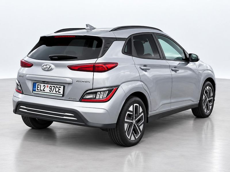 Hyundai Kona STYLE 64kWh NAVI ČR 1 MAJITEL  - fotka 4 z 9