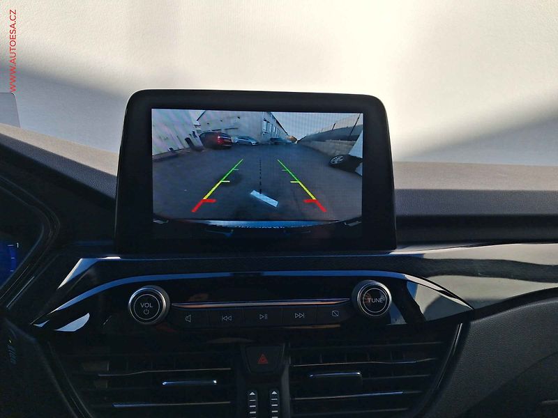 Ford Kuga (2021) 1.5 EB, ST-Line, LED, navi - fotka 18 z 21