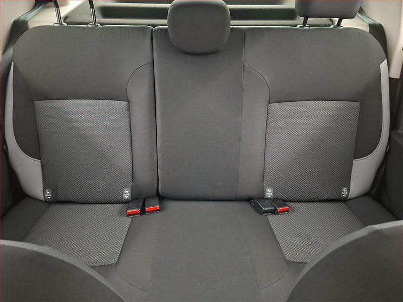 Dacia Sandero (2013) 1.2 16V, nová STK, CZ doklady - fotka 10 z 14