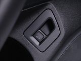 Volkswagen Passat 2,0 TDI 110kW DSG 1.Maj. DPH - náhled 17