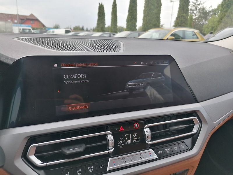 BMW Řada 3 (2022) 2.0 318IA 115kW Kůže - fotka 22 z 36