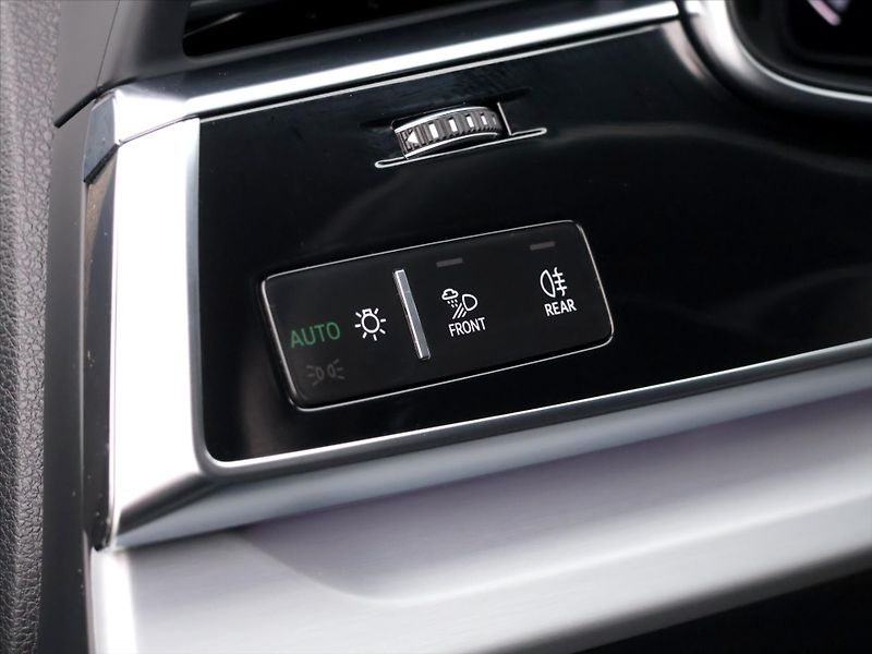 Audi Q7 3,0 50 TDI Quattro S line CZ - fotka 18 z 43
