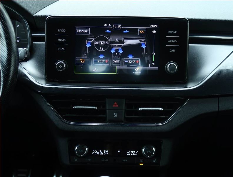 Škoda Kamiq (2020) Style Plus 1.6 TDI, Tempomat - fotka 12 z 20
