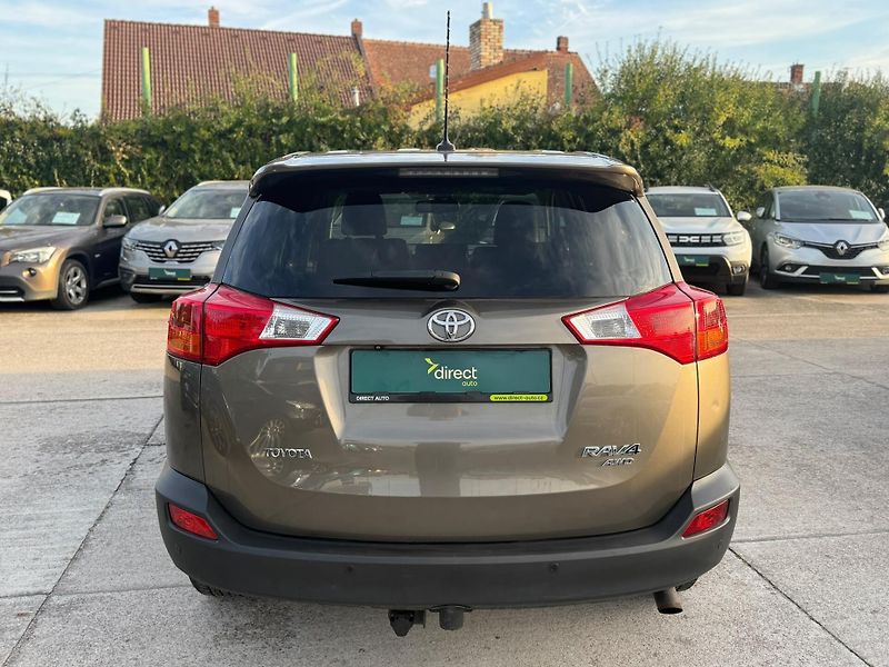 Toyota RAV4 - fotka 7 z 8