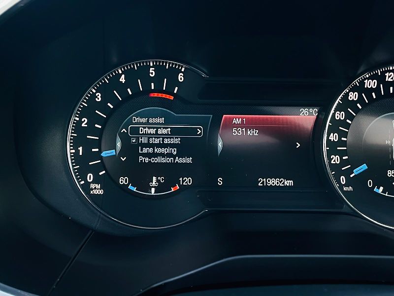 Ford Galaxy 2.0TDCi MANUÁL 7MÍST 1.MAJITEL - fotka 47 z 55