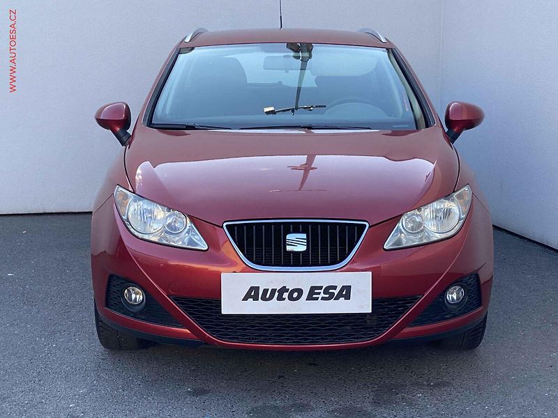 Seat Ibiza (2010) 1.4 i, ČR, Style, AC, tempo - fotka 2 z 16