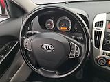 Kia Ceed (2010) 1.6 CRDi, po STK, dobrý stav - náhled 17