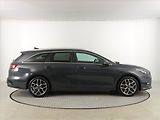 Kia Ceed (2023) Gold 1.5 T-GDI, Serv.kniha - náhled 6