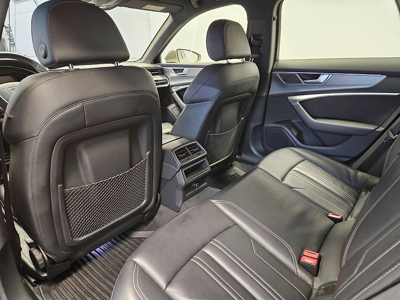 Audi A6 45TFSI q S-Line Matrix Kůže - fotka 14 z 26