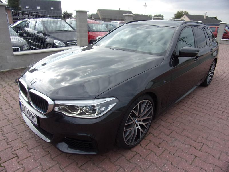 BMW Řada 5 (2019) 530D NAVI ALU NAVI M-PACKET - fotka 2 z 48