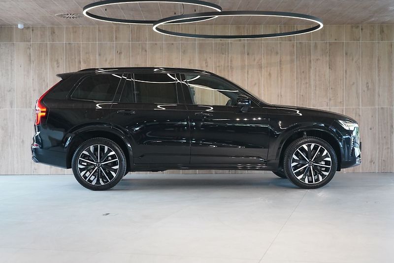 Volvo XC90 T8 PLUS Dark, Ventilace, 360° - fotka 6 z 50