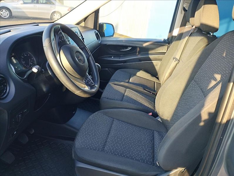 Mercedes-Benz Vito 1,8 CDi 100KW DPH, 9/Míst ČR - fotka 7 z 17