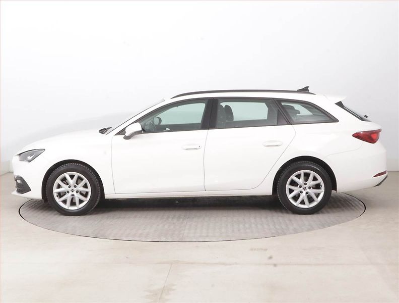 Seat Leon (2022) Style 1.5 TSI, Serv.kniha - fotka 3 z 15