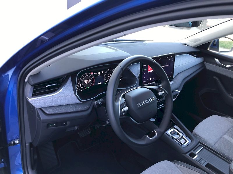 Škoda Octavia (2025) COMBI TOP SELECTION 1,5 TSI M- - fotka 19 z 28
