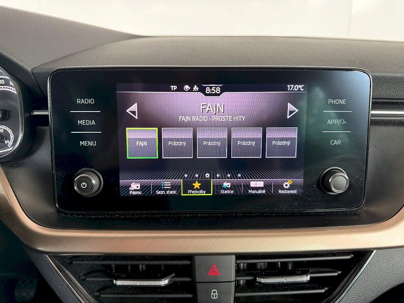 Škoda Scala (2020) Style 1.0 TSI / 85 kW M6 - fotka 12 z 25