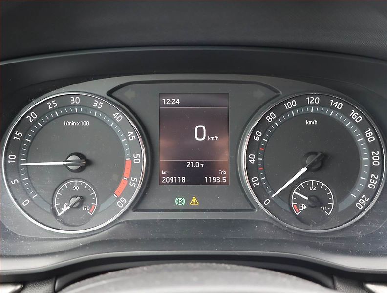 Škoda Octavia (2021) Ambition 2.0 TDI, Tempomat - fotka 10 z 15