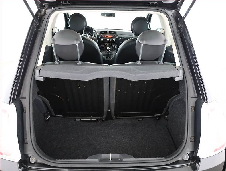 Fiat 500 (2010) 0.9 TwinAir, Serv.kniha - fotka 12 z 13