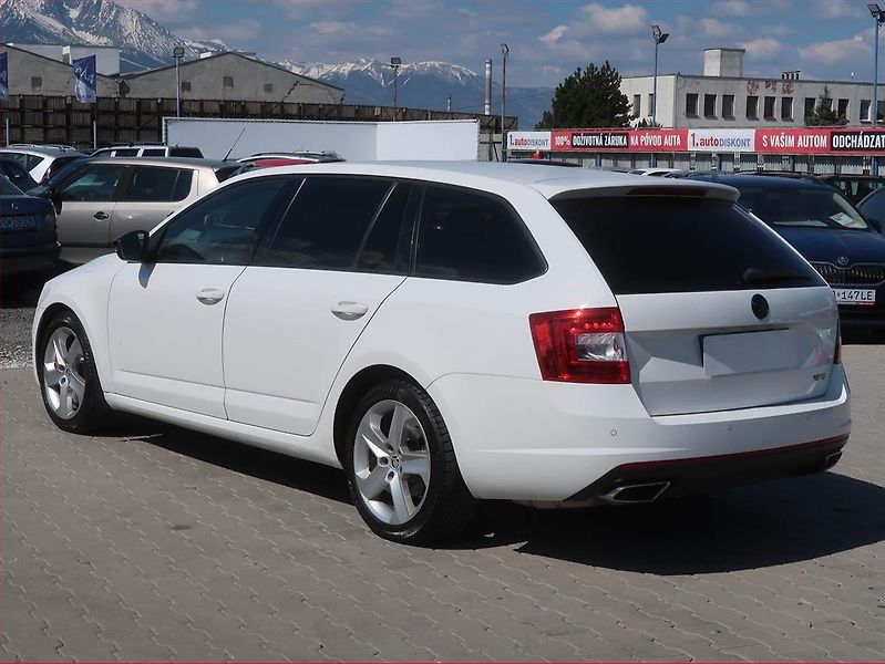 Škoda Octavia (2013) RS 2.0 TDI, Serv.kniha, Xenony - fotka 4 z 18