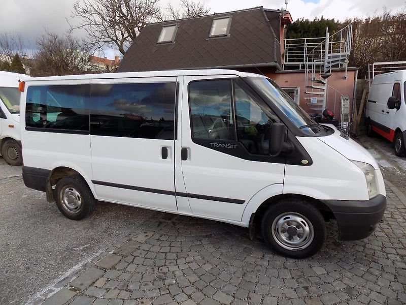 Ford Transit 2,2 TDCI SWB 300 TREND 9 MÍST - fotka 7 z 43