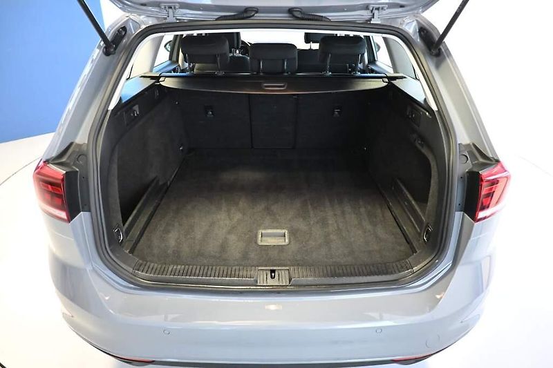 Ford S-MAX (2022) 2.0 TITANIUM Kamera Tažné 8 Ko - fotka 8 z 32