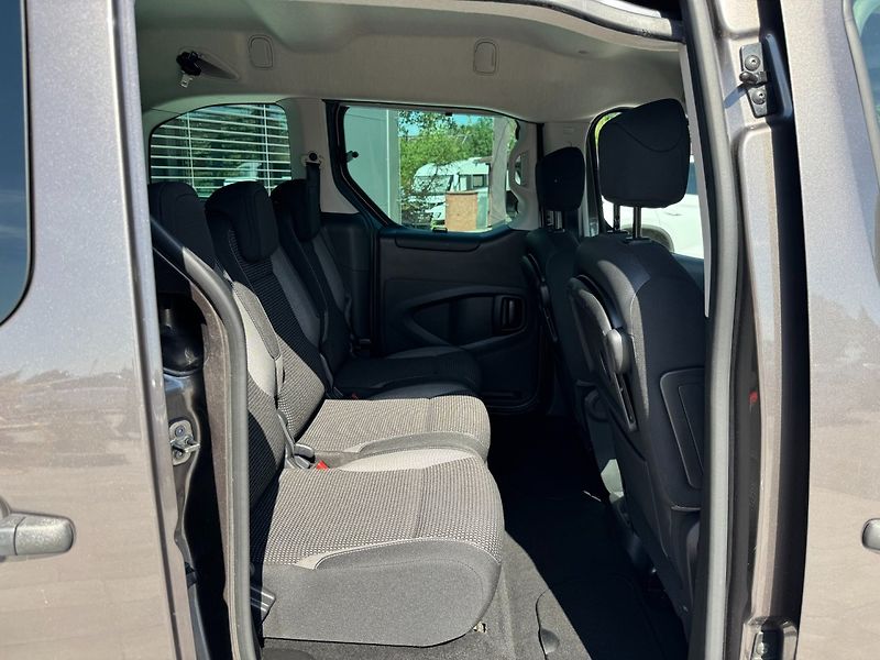 Peugeot Partner Tepee (2018) Outdoor 1.6 HDi 88kW - fotka 26 z 34