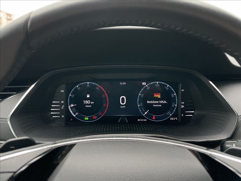 Škoda Octavia 2,0 TDI 4x4 DSG Ambi Plus TZ - fotka 9 z 24