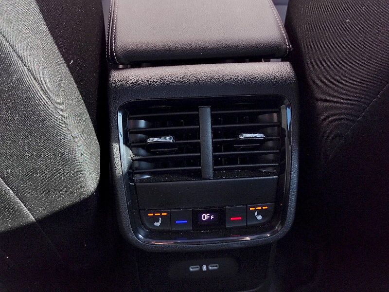 Škoda Octavia (2022) Combi SportLine 2,0 tdi 110 Kw - fotka 27 z 37