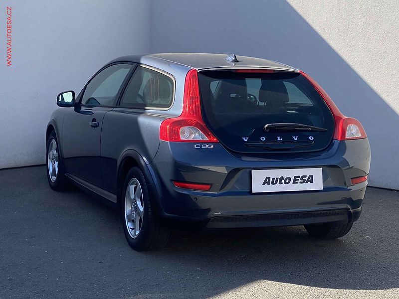 Volvo C30 (2010) 1.6 D2 - fotka 5 z 15