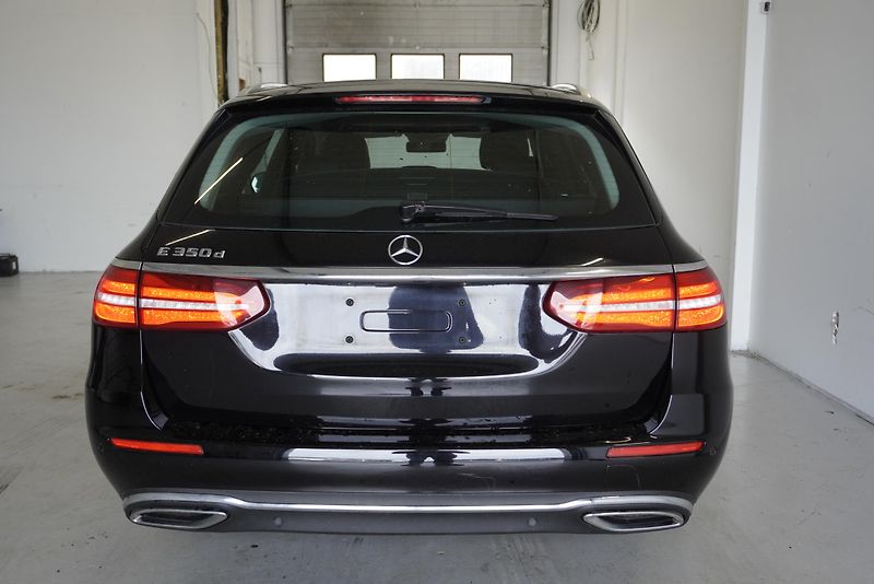 Mercedes-Benz Třídy E 3,0D V6 AUTOMAT - fotka 6 z 27