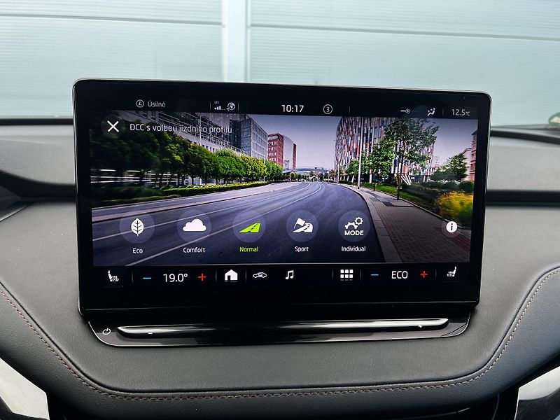 Škoda Enyaq 150kW SPORT Tepelko DPH TZ  - fotka 15 z 29