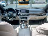 BMW Řada 7 (2018) ČR 740D 235KW 4x4 - náhled 15
