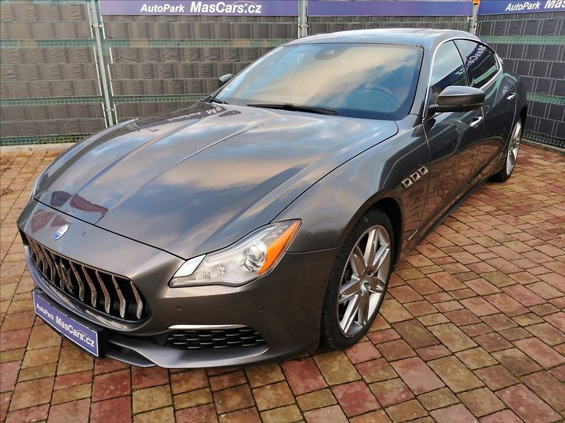 Maserati Quattroporte 3.0 V6 GranLusso - fotka 4 z 27