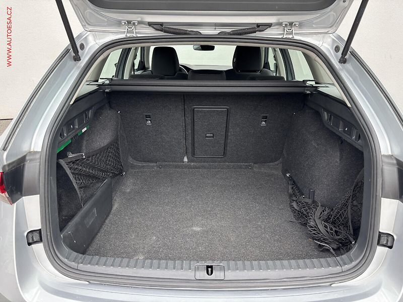 Škoda Octavia (2021) 2.0 TDi, 1.maj,ČR, Style - fotka 8 z 20