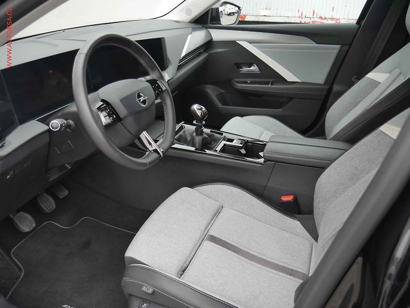 Opel Astra (2023) 1.2PT, 1.maj,ČR, Elegance - fotka 9 z 15