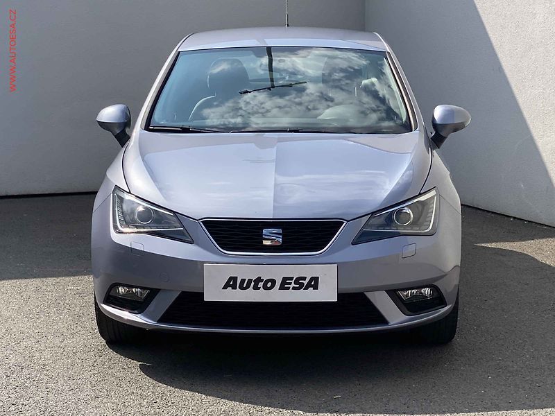 Seat Ibiza (2015) 1.2 TSi, Style, bixen, navi - fotka 2 z 15