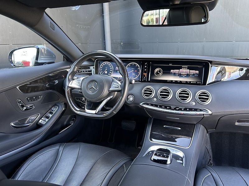 Mercedes-Benz Třídy S S 500 4MATIC COUPE - fotka 10 z 35